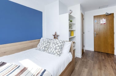 St Leonards Gate, City Centre, Lancaster - Image 3